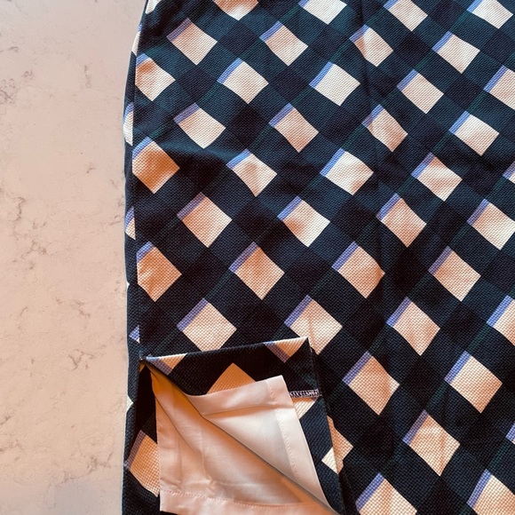 Ann Taylor cream & blue pencil skirt - Picture 6 of 9